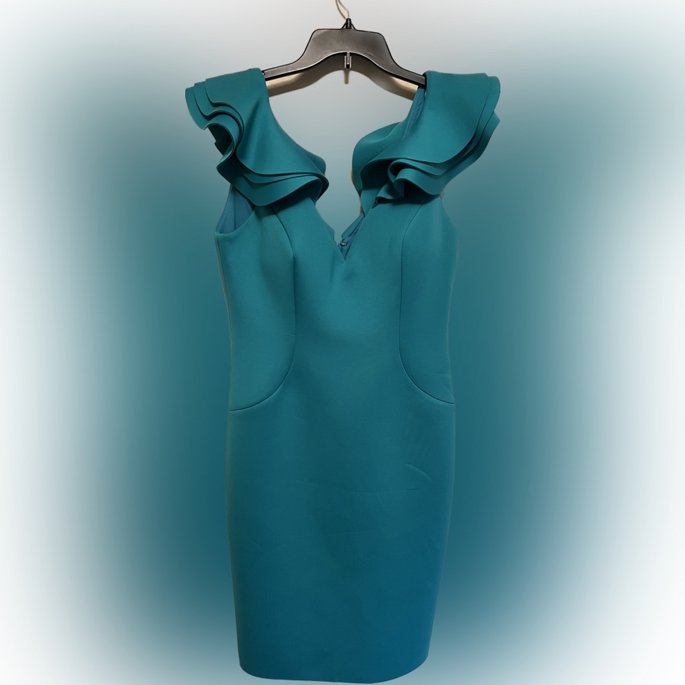 Gorgeous Eliza J dress size 14. Date night dress! New with tags.